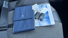 Peugeot 3008 1.2 PureTech Allure 5dr Petrol Estate